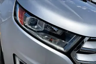 Ford Edge 2017 AWD Titanium 4dr Crossover