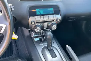 Chevrolet Camaro 2010 SS 2dr Coupe w/2SS