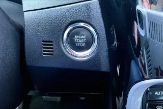 Toyota Corolla 2017 SE 4dr Sedan 6M