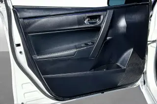 Toyota Corolla 2017 SE 4dr Sedan 6M