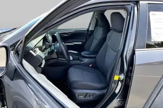 Toyota RAV4 2021 XLE 4dr SUV