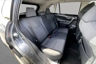 Toyota RAV4 2021 XLE 4dr SUV