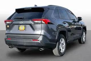 Toyota RAV4 2021 XLE 4dr SUV