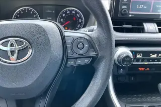Toyota RAV4 2021 XLE 4dr SUV