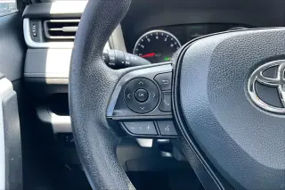 Toyota RAV4 2021 XLE 4dr SUV
