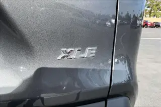 Toyota RAV4 2021 XLE 4dr SUV