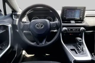 Toyota RAV4 2021 XLE 4dr SUV