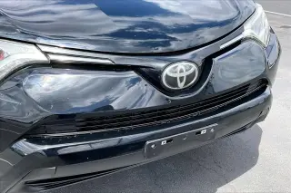 Toyota RAV4 2018 LE 4dr SUV
