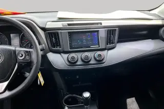 Toyota RAV4 2018 LE 4dr SUV