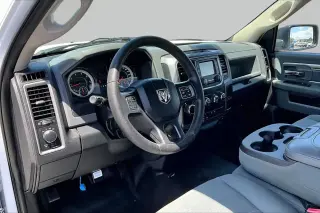 Ram 1500 2017 4x2 Tradesman 2dr Regular Cab 8 ft. LB Pickup