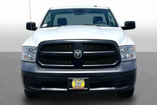 Ram 1500 2017 4x2 Tradesman 2dr Regular Cab 8 ft. LB Pickup