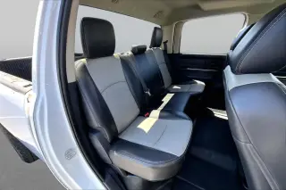 Ram 2500 2012 4x4 ST 4dr Crew Cab 8 ft. LB Pickup