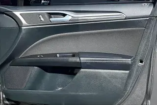Ford Fusion 2017 SE 4dr Sedan