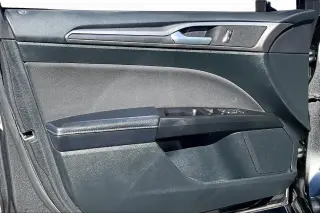 Ford Fusion 2017 SE 4dr Sedan