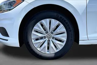 Volkswagen Jetta 2019 SE 4dr Sedan