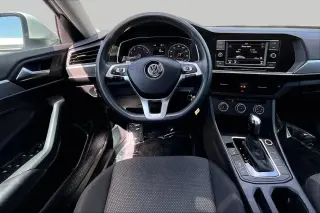 Volkswagen Jetta 2019 SE 4dr Sedan