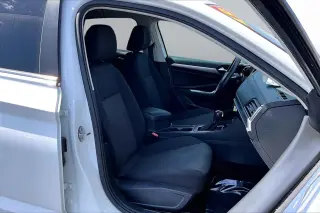 Volkswagen Jetta 2019 SE 4dr Sedan