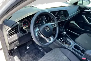 Volkswagen Jetta 2019 SE 4dr Sedan