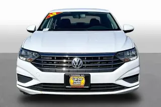 Volkswagen Jetta 2019 SE 4dr Sedan