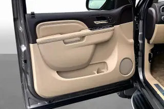 GMC Yukon 2013 AWD Denali 4dr SUV