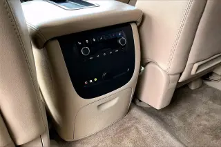 GMC Yukon 2013 AWD Denali 4dr SUV