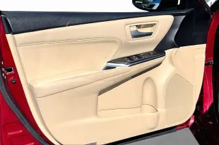 Toyota Camry 2017 SE 4dr Sedan