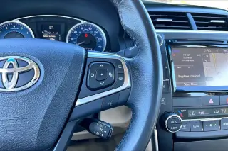 Toyota Camry 2017 SE 4dr Sedan