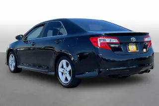 Toyota Camry 2014 SE 4dr Sedan