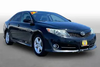 Toyota Camry 2014 SE 4dr Sedan