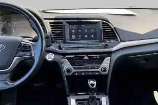 Hyundai ELANTRA 2017 SE 4dr Sedan 6M (US)