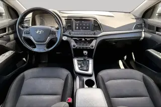 Hyundai ELANTRA 2017 SE 4dr Sedan 6M (US)