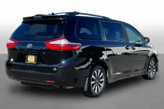 Toyota Sienna 2018 AWD LE 7-Passenger 4dr Mini-Van
