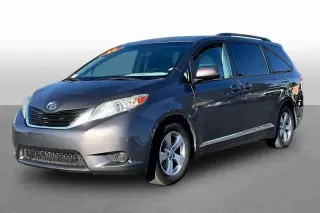 Toyota Sienna 2014 LE 7-Passenger Auto Access Seat 4dr Mini-Van