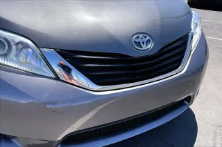 Toyota Sienna 2014 LE 7-Passenger Auto Access Seat 4dr Mini-Van