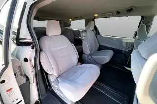 Toyota Sienna 2019 LE 7-Passenger Auto Access Seat 4dr Mini-Van