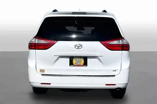 Toyota Sienna 2019 LE 7-Passenger Auto Access Seat 4dr Mini-Van
