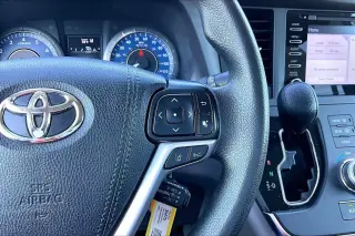 Toyota Sienna 2019 LE 7-Passenger Auto Access Seat 4dr Mini-Van