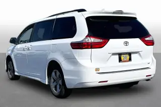 Toyota Sienna 2019 LE 7-Passenger Auto Access Seat 4dr Mini-Van