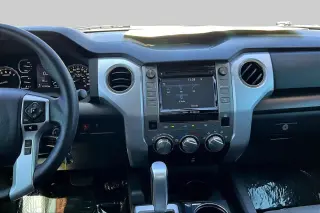 Toyota Tundra 2019 4x2 SR5 4dr CrewMax Cab Pickup SB (4.6L V8)