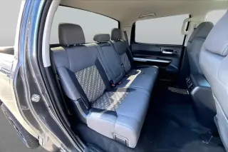 Toyota Tundra 2019 4x2 SR5 4dr CrewMax Cab Pickup SB (4.6L V8)