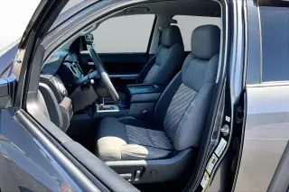 Toyota Tundra 2019 4x2 SR5 4dr CrewMax Cab Pickup SB (4.6L V8)