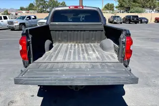 Toyota Tundra 2019 4x2 SR5 4dr CrewMax Cab Pickup SB (4.6L V8)
