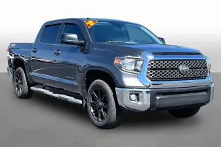 Toyota Tundra 2019 4x2 SR5 4dr CrewMax Cab Pickup SB (4.6L V8)