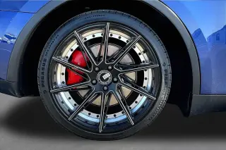 Tesla Model Y 2021 AWD Performance 4dr Crossover