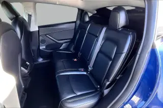 Tesla Model Y 2021 AWD Performance 4dr Crossover