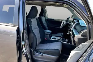 Toyota 4Runner 2016 4x4 SR5 Premium 4dr SUV
