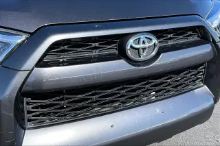 Toyota 4Runner 2016 4x4 SR5 Premium 4dr SUV