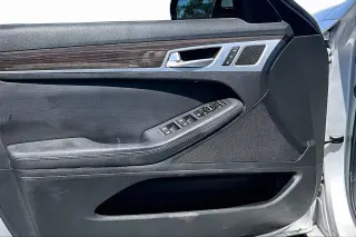 Genesis G80 2017 3.8 4dr Sedan