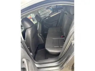 Volkswagen Jetta 2017 1.4T SE 4dr Sedan 6A