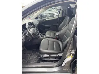 Volkswagen Jetta 2017 1.4T SE 4dr Sedan 6A